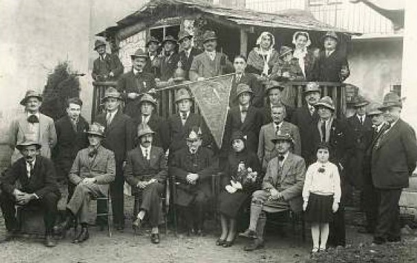 La fondazione del gruppo ANA di Savigliano nel 1931.